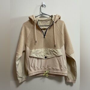 Hologram - Women’s 1/4 Zip‎ Fuzzy Sherpa Sweatshirt with Zip Up - Size Small